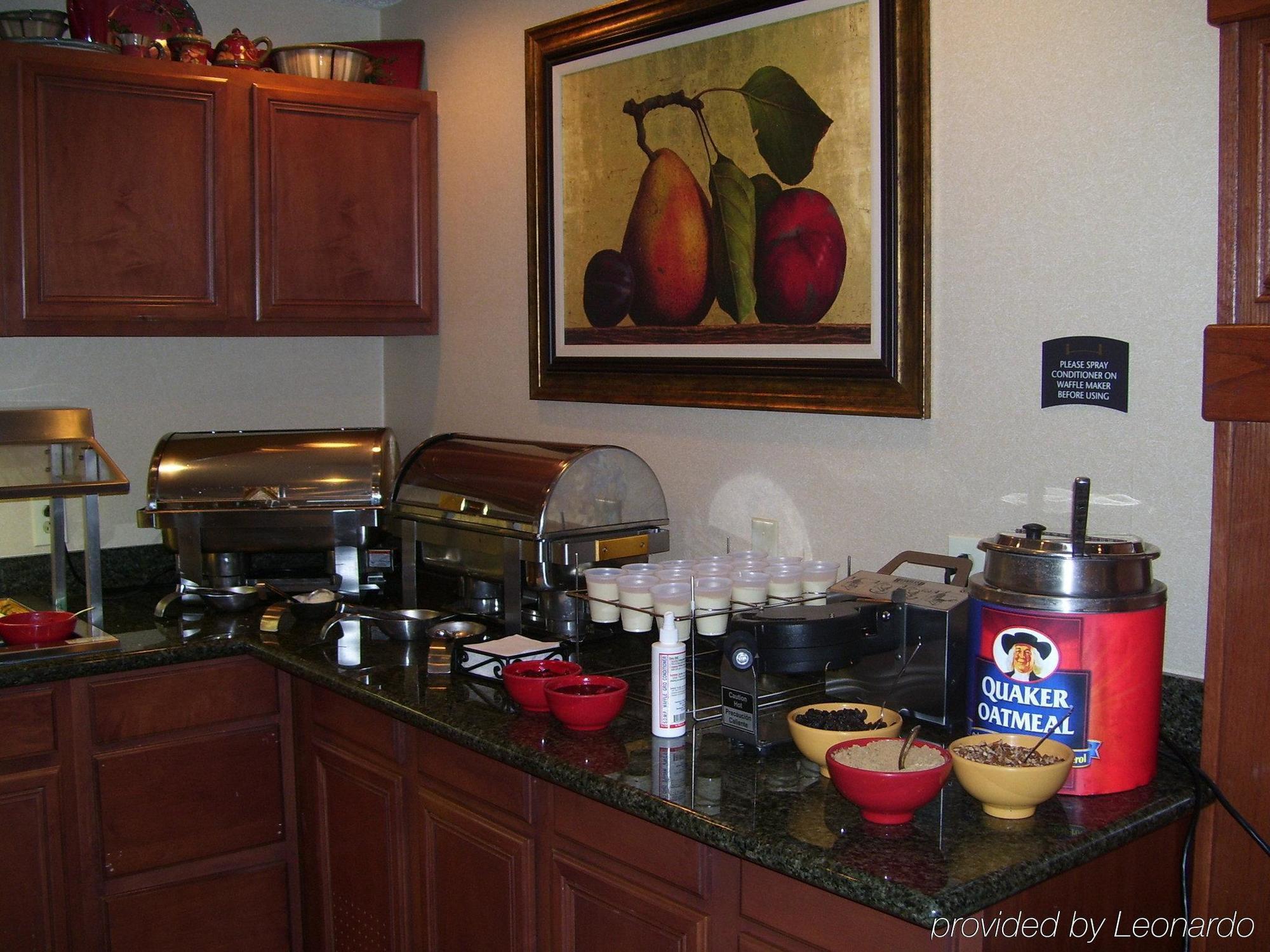 Staybridge Suites Lubbock-University Area By Ihg מסעדה תמונה