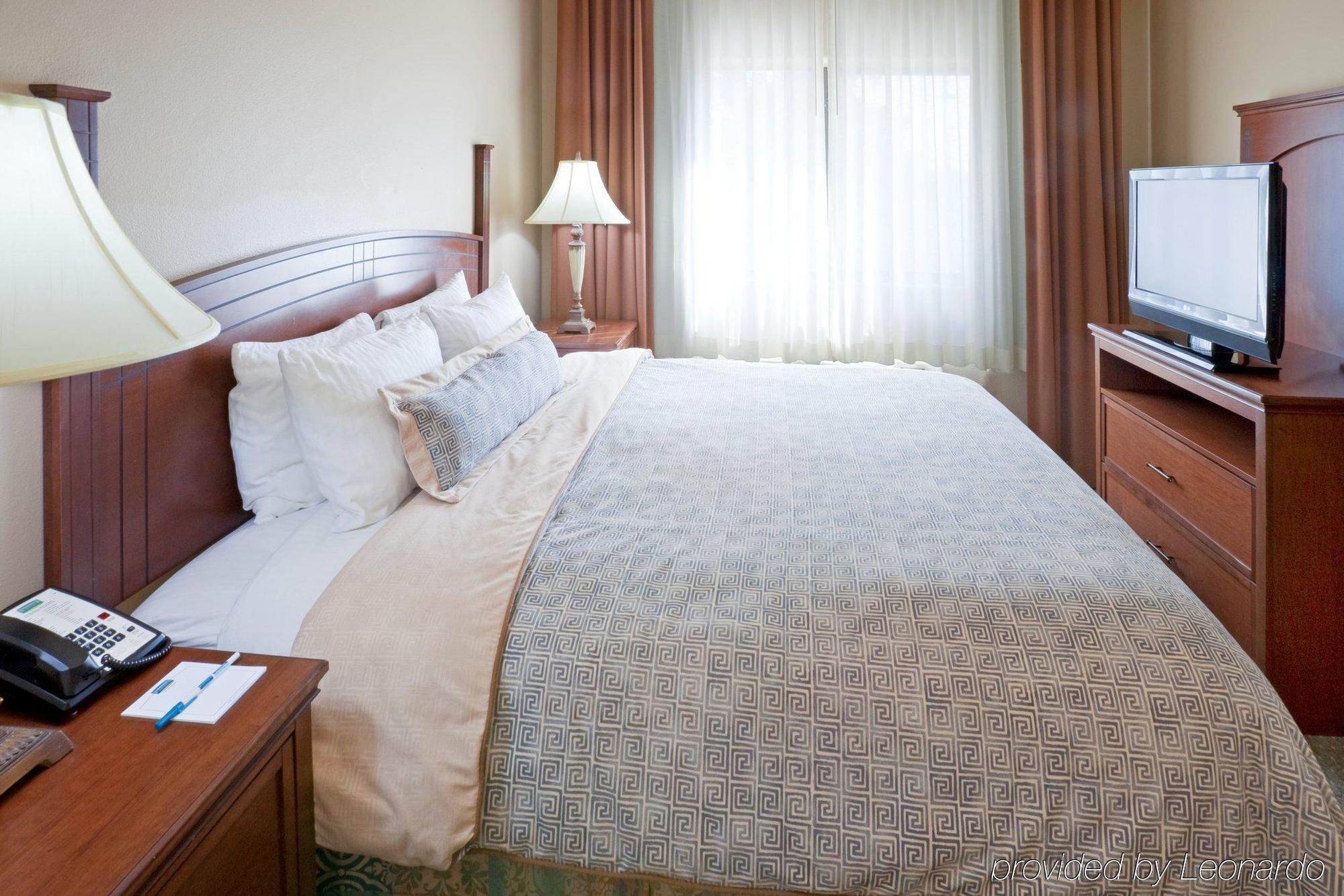 Staybridge Suites Lubbock-University Area By Ihg חדר תמונה